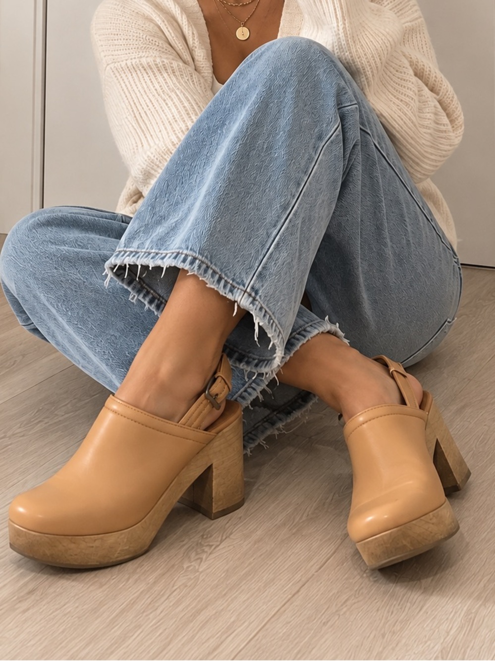 Universal Thread Tan Platform Slingback Clogs